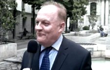 François Asselineau commente l&rsquo;abstention historique aux élections législatives