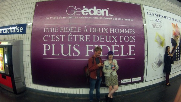 Campagne de Gleeden.com : Au nom du vice et du Saint Esprit.