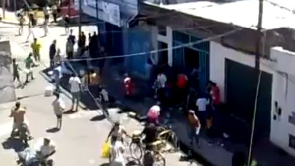 Pillage et vandalisme en Argentine
