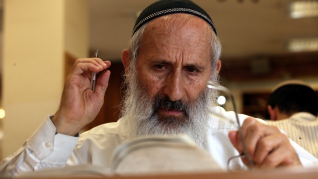 Shlomo Aviner : le « James Bond » des yéshivot