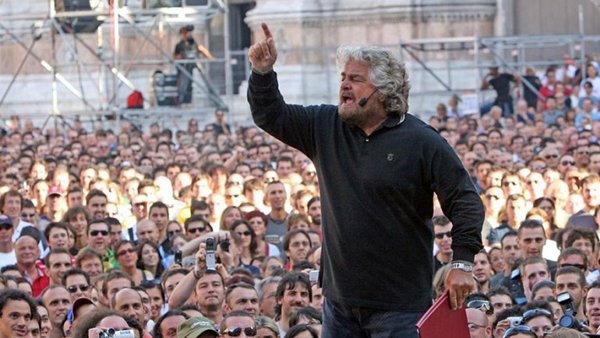 À Rome les urnes, par la grâce de Jupiter, ressuscitent le socialisme national italien