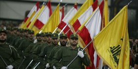 L&rsquo;UE place l&rsquo;aile militaire du Hezbollah sur la liste des organisations terroristes (Le Monde)