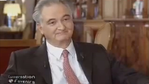Jacques Attali et la puce RFID : «&nbsp;la vraie liberté sera le droit de ne pas être branché&nbsp;»