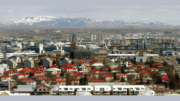L&rsquo;Islande va annuler jusqu&rsquo;à 24&nbsp;000 euros de dettes par ménage (Le Monde)