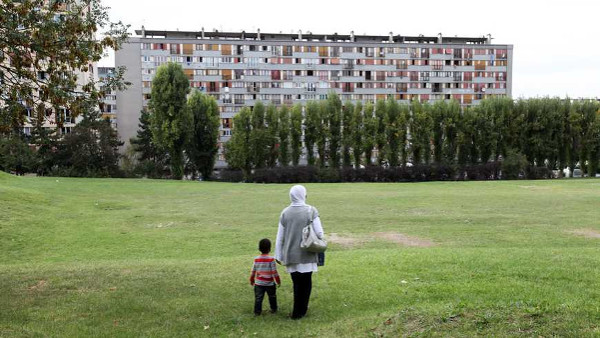 2006–2016 : élection, « bavures », émeutes, manifs, 49-3 et état d&rsquo;urgence, la France n&rsquo;a pas pris une ride