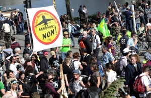 manif-NDDL-300