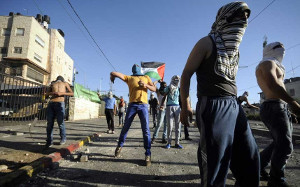 palestiniens-en-colere-300
