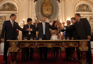 9/12/07 Salon Blanco: Banco del Sur.